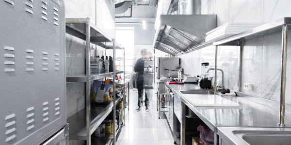 Desengrase Campanas Extractoras de Cocinas Valdepiélagos · Cocina de Bares