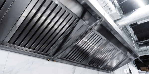 Limpiezas de Conductos de Extracción y Ventilación Somosierra · Cocina de Braserías